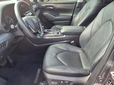2021 Toyota Highlander Platinum