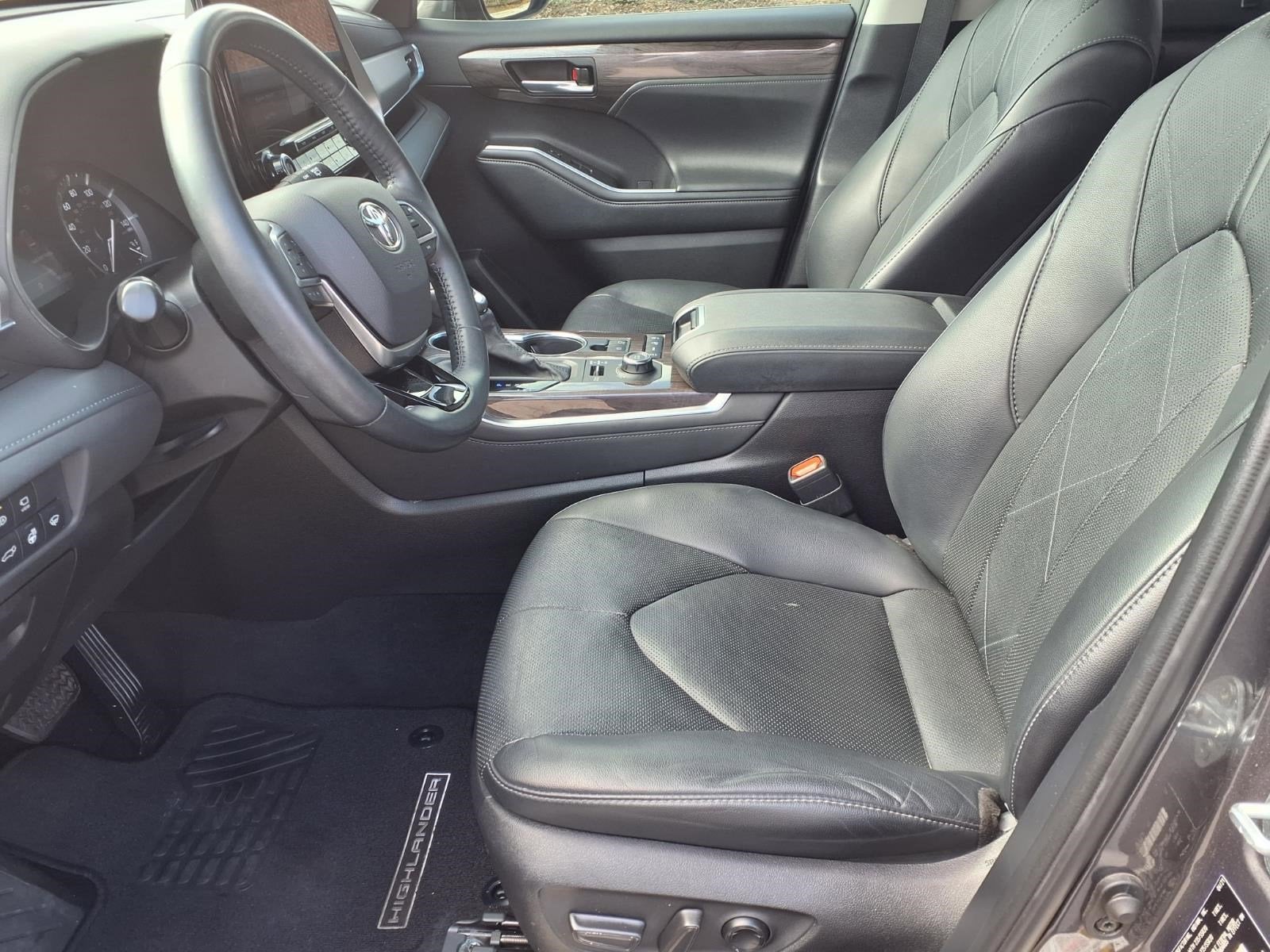 2021 Toyota Highlander Platinum