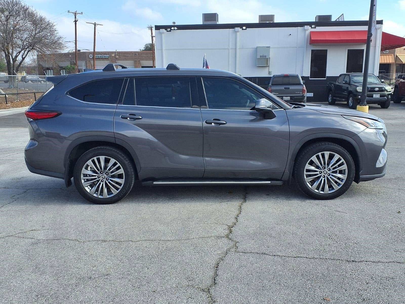 2021 Toyota Highlander Platinum