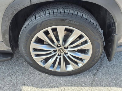 2021 Toyota Highlander Platinum