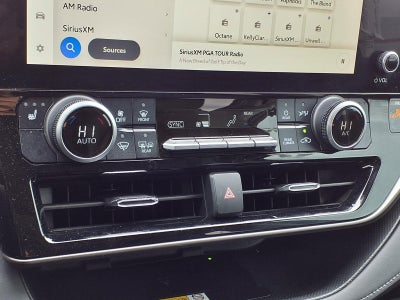 2024 Toyota Highlander Hybrid XLE