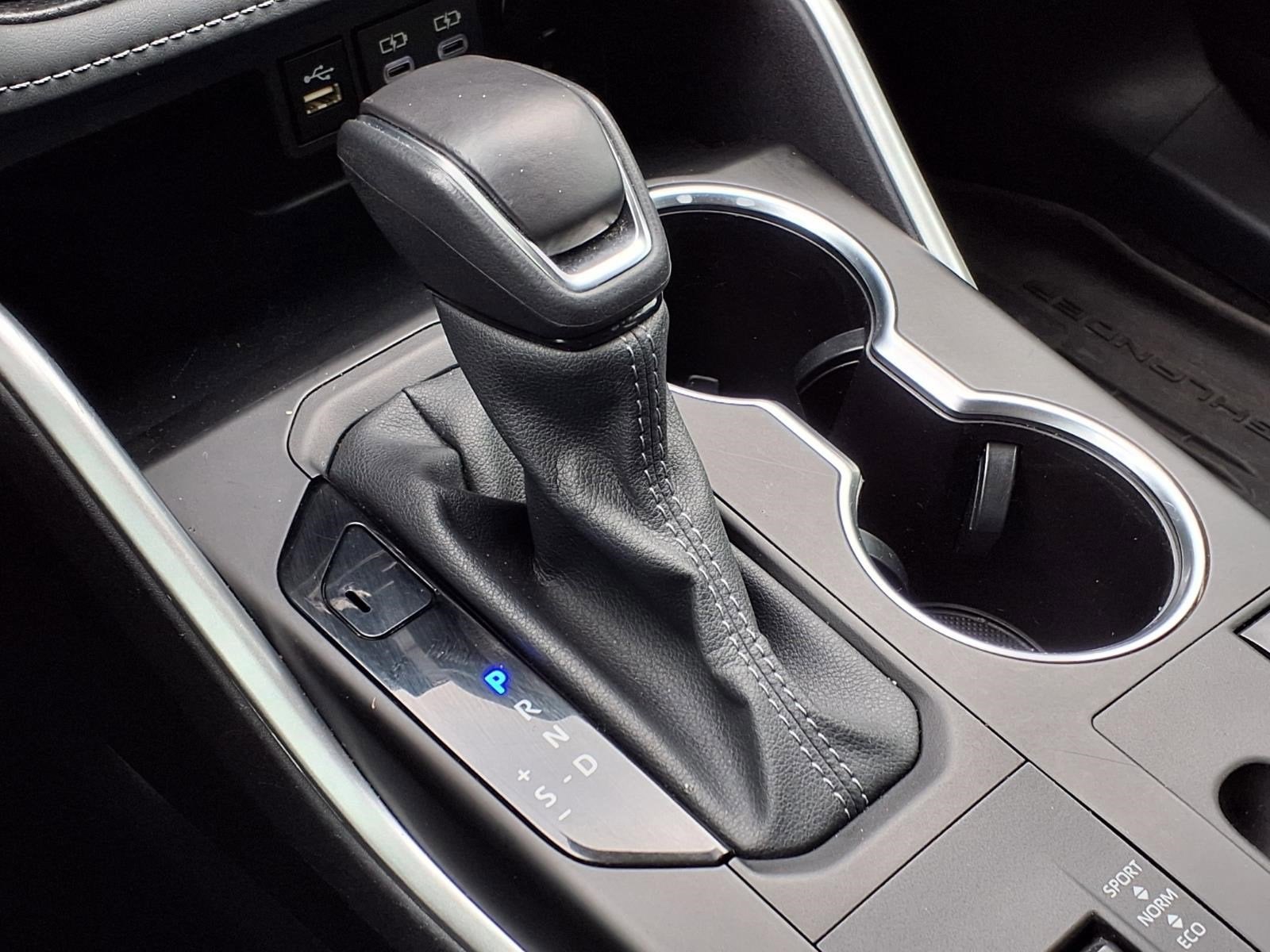 2024 Toyota Highlander Hybrid XLE