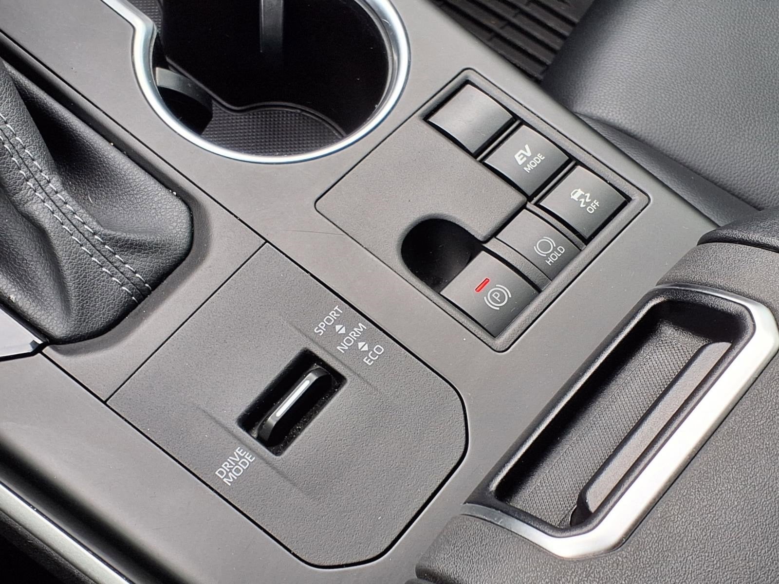 2024 Toyota Highlander Hybrid XLE