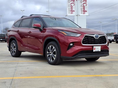 2024 Toyota Highlander Hybrid XLE