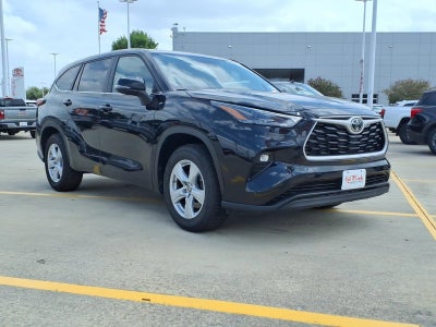 2025 Toyota Highlander LE