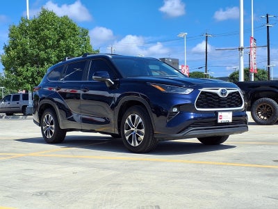 2025 Toyota Highlander XLE