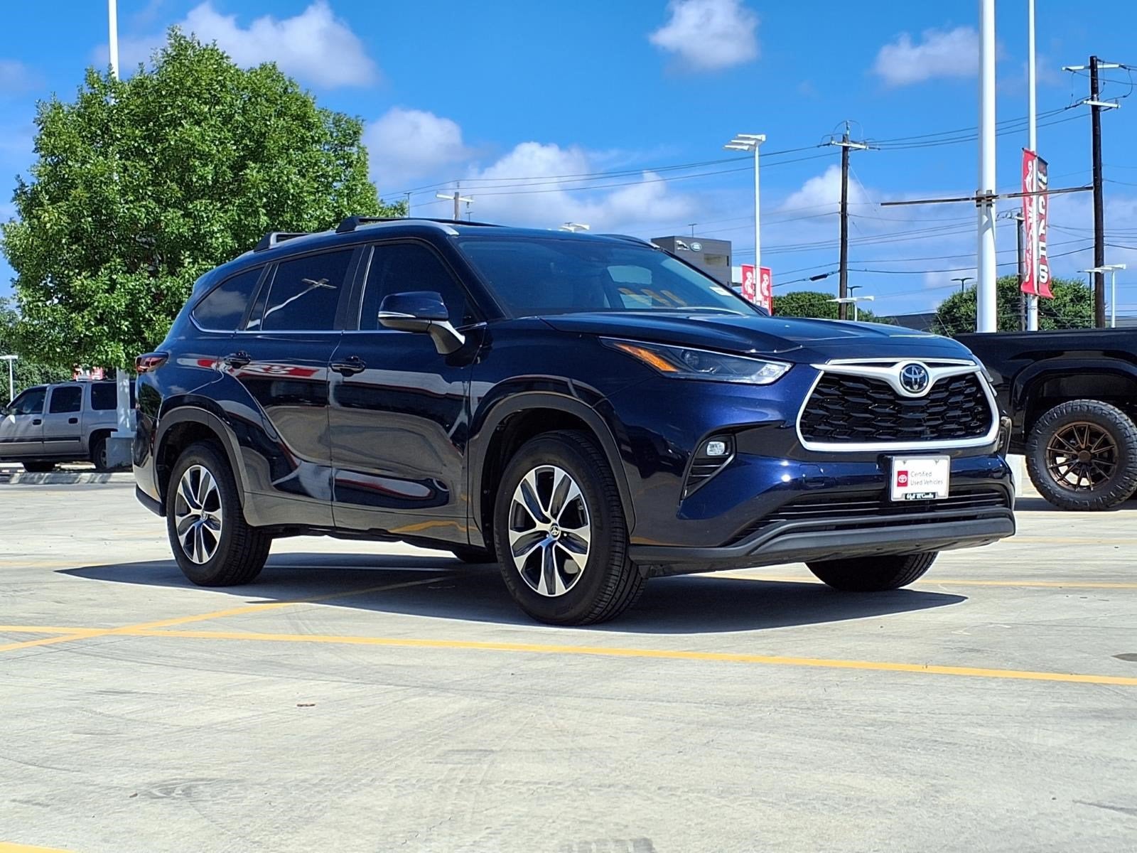 2025 Toyota Highlander XLE