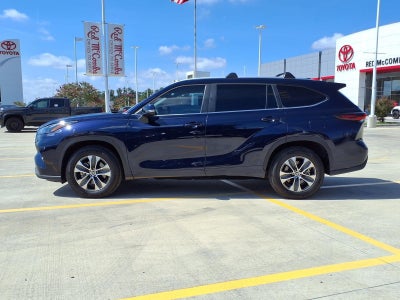 2025 Toyota Highlander XLE
