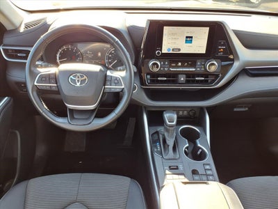 2024 Toyota Highlander LE