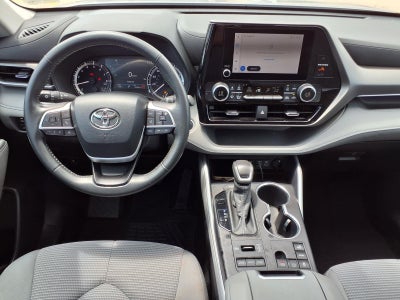 2024 Toyota Highlander LE