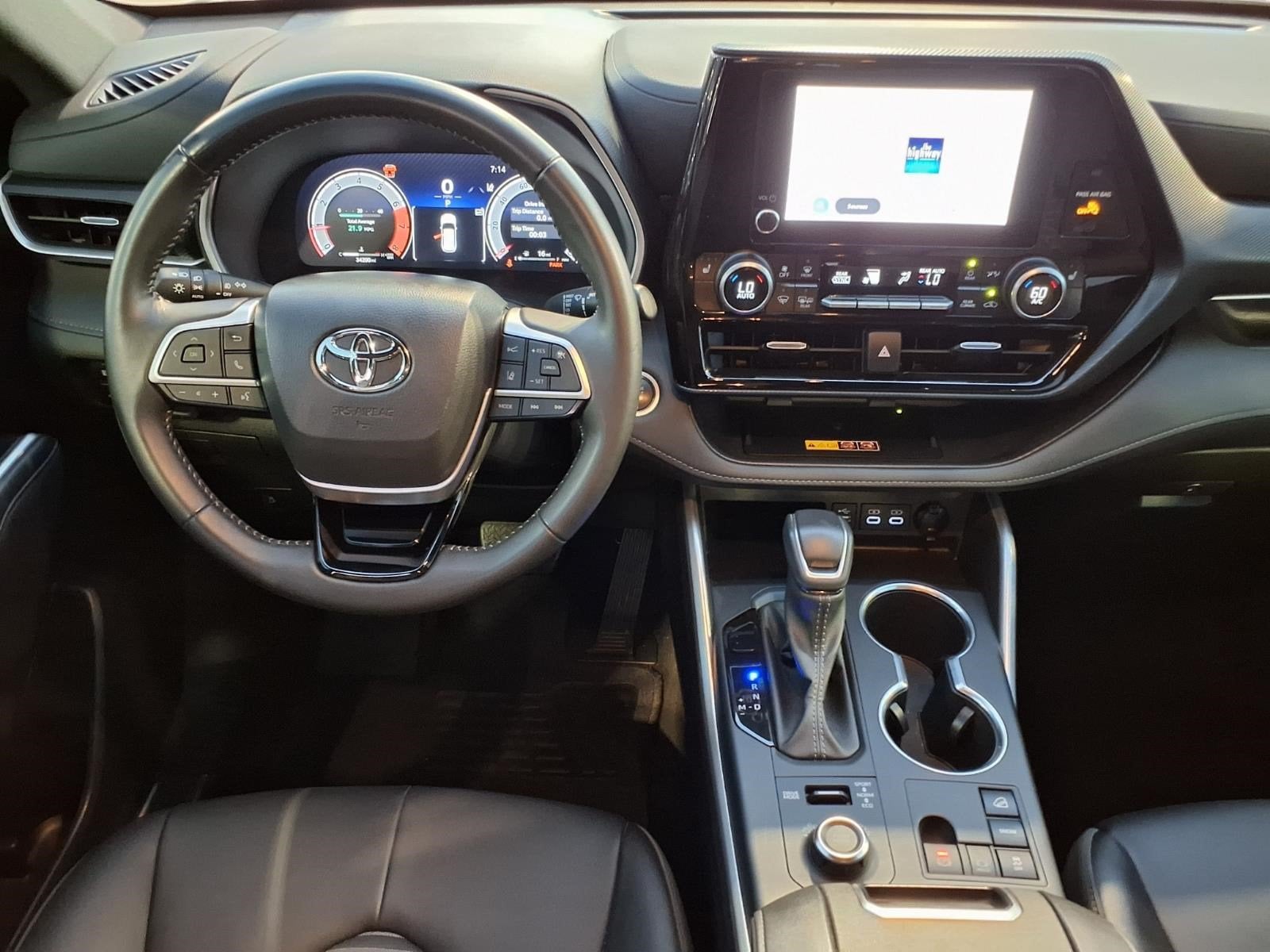 2025 Toyota Highlander XSE