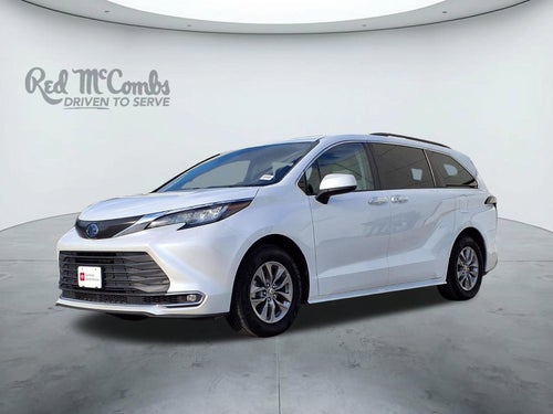 2023 Toyota Sienna XLE