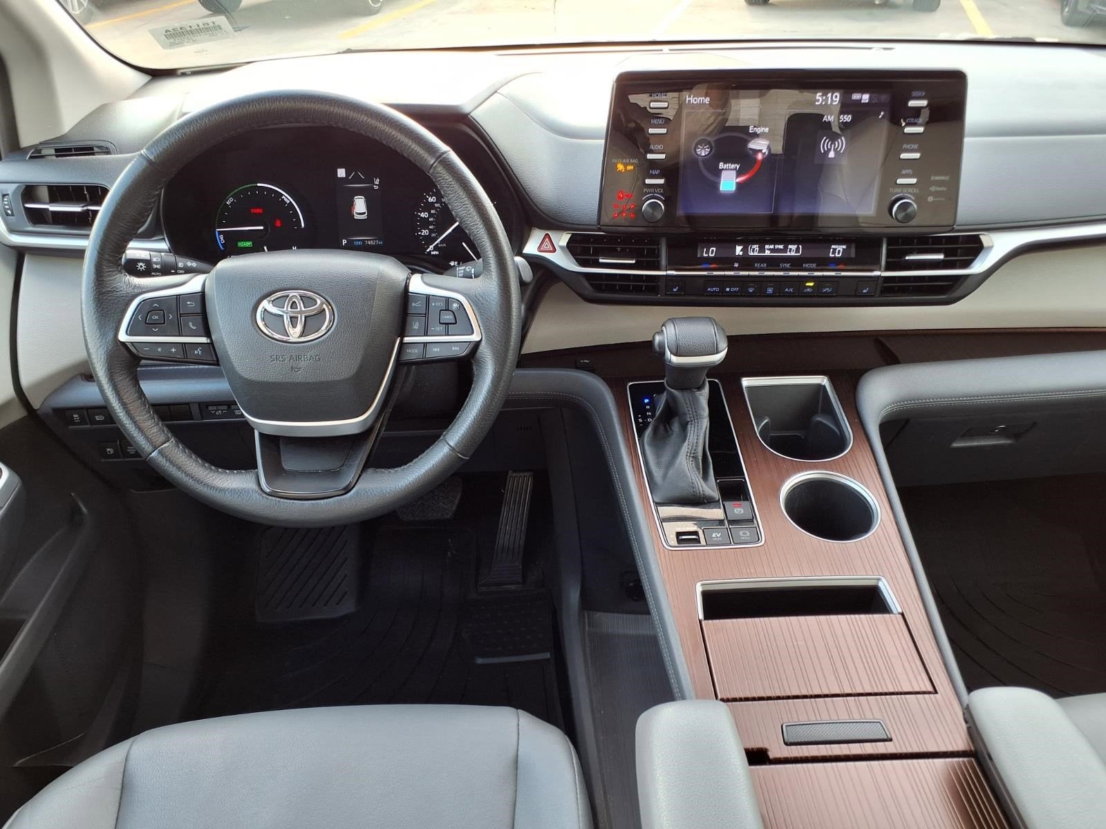 2023 Toyota Sienna XLE