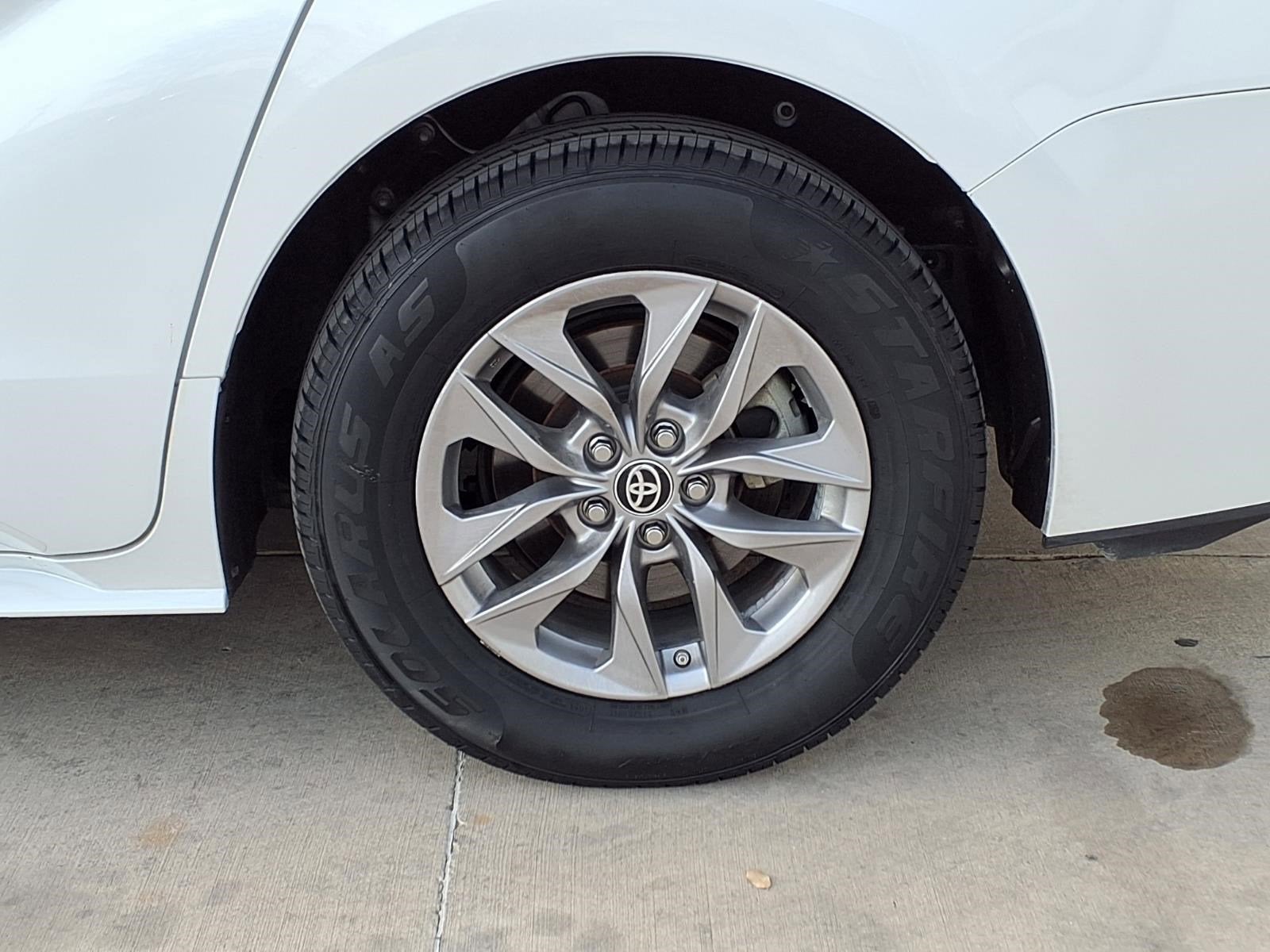 2023 Toyota Sienna XLE