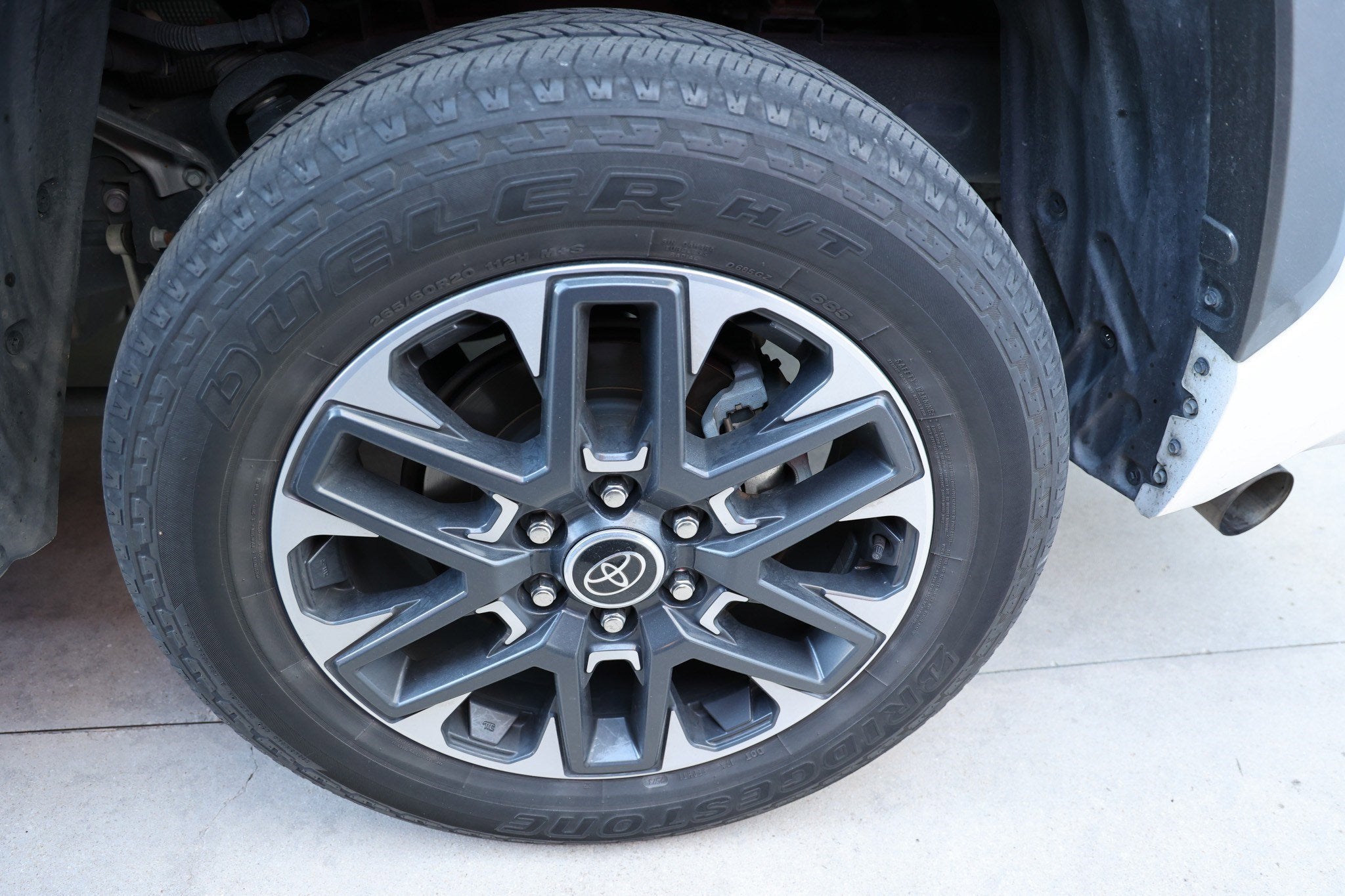 2023 Toyota Tundra 4WD Limited Hybrid