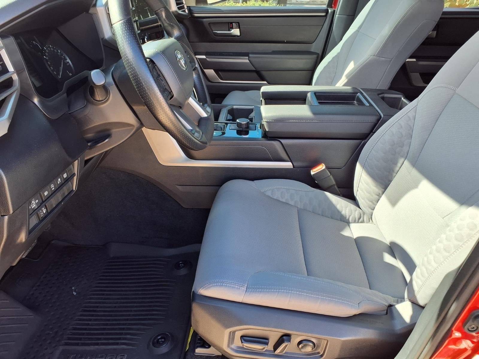 2025 Toyota Tundra 2WD SR5