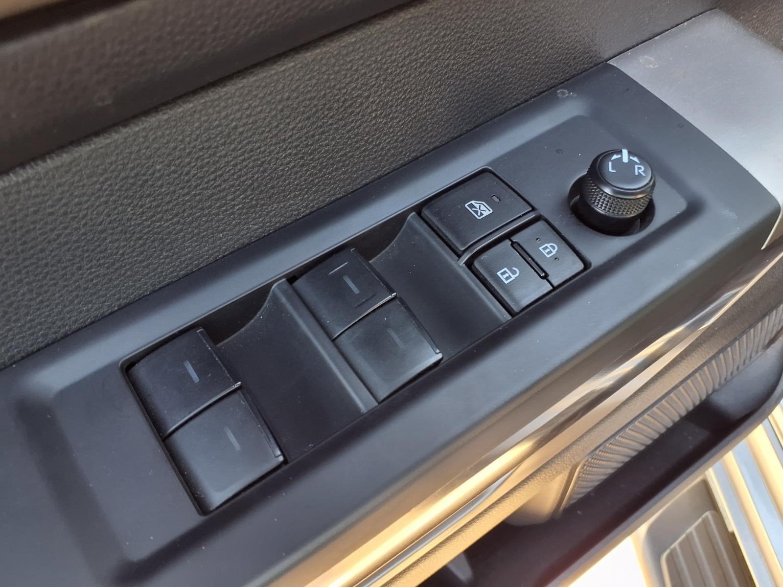 2024 Toyota Tundra 2WD SR5