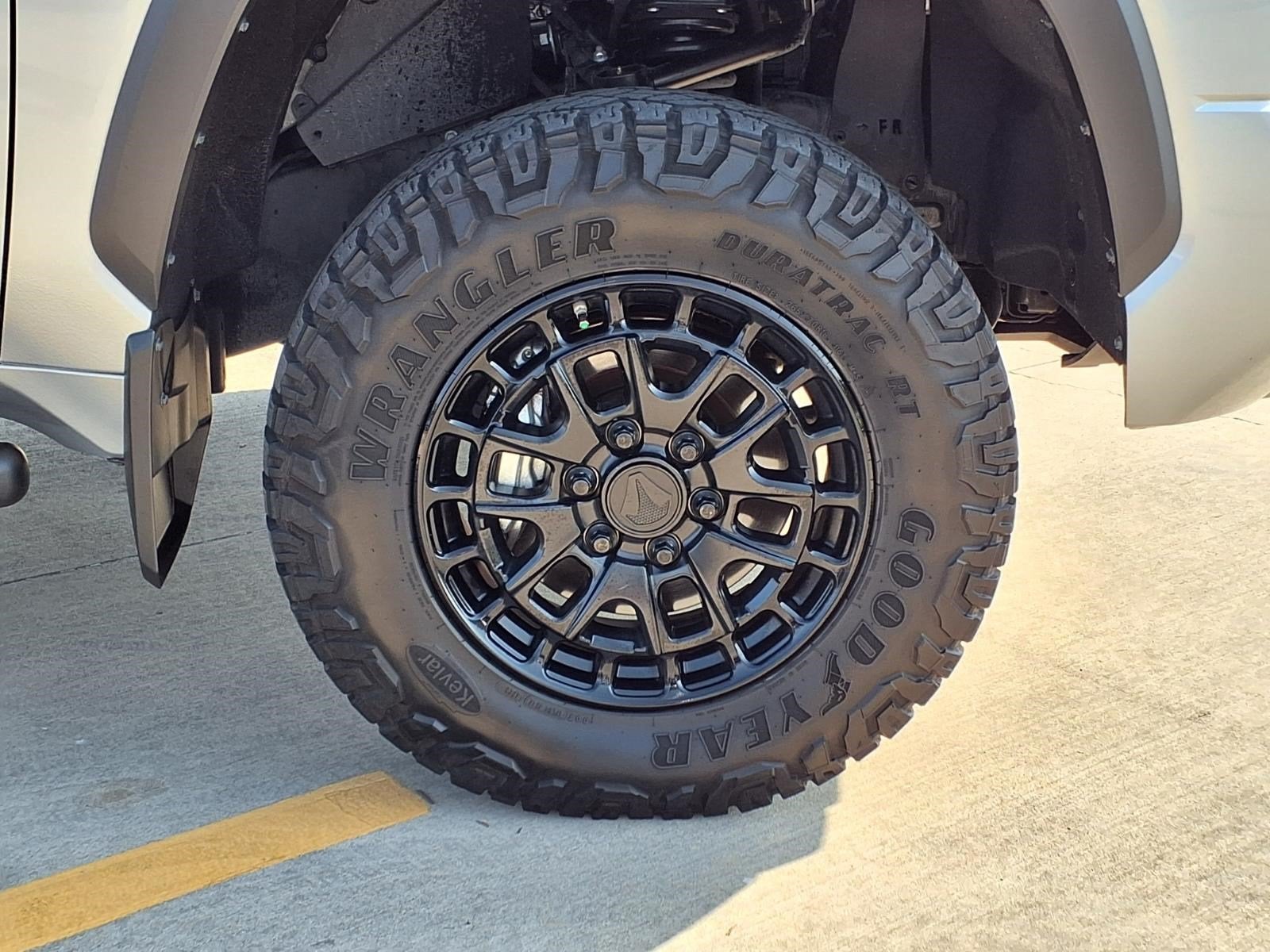 2024 Toyota Tundra 2WD SR5