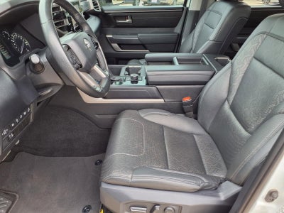2022 Toyota Tundra 2WD SR5