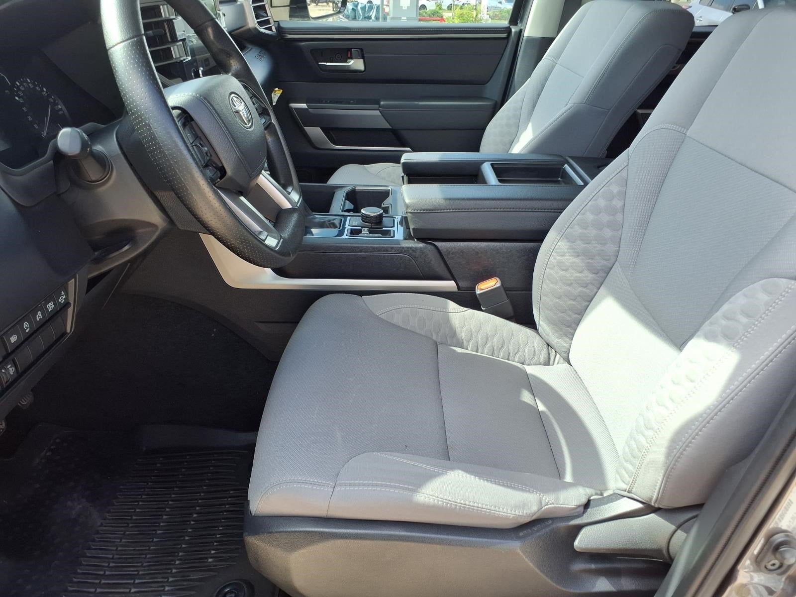 2023 Toyota Tundra 4WD SR5