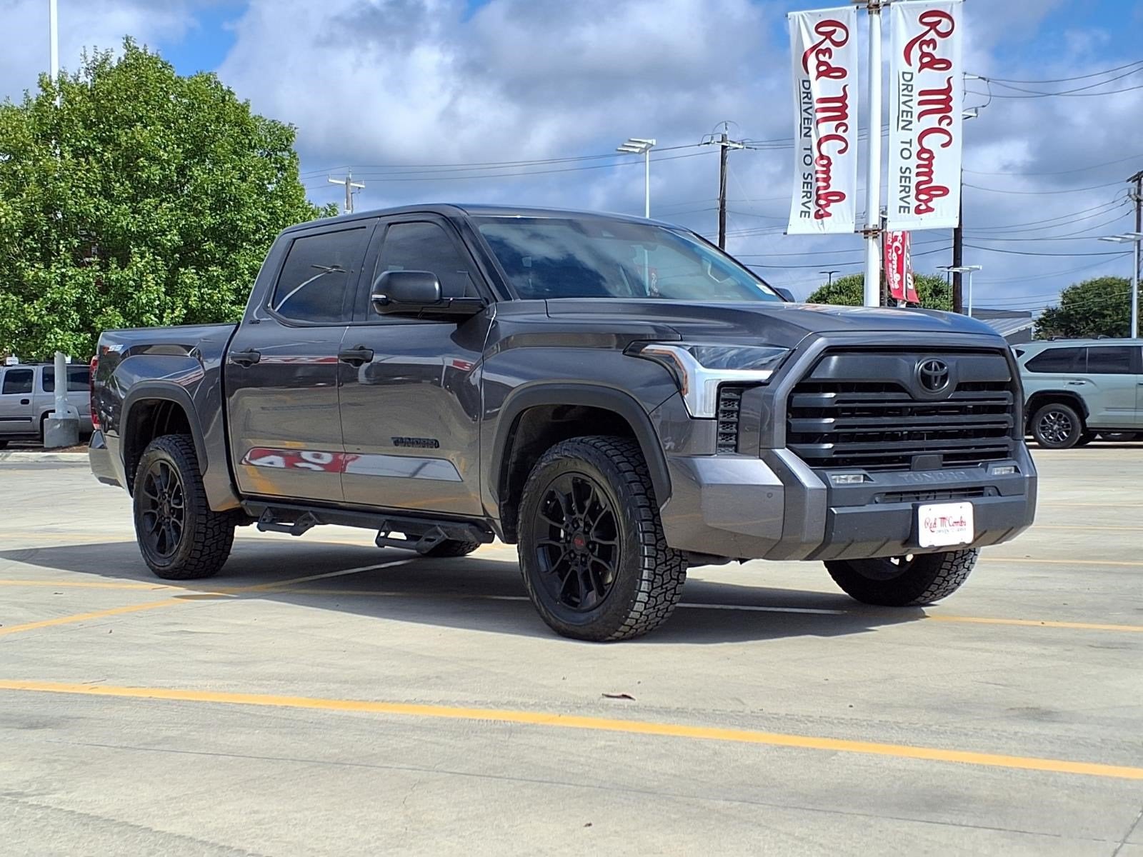 2023 Toyota Tundra 4WD SR5