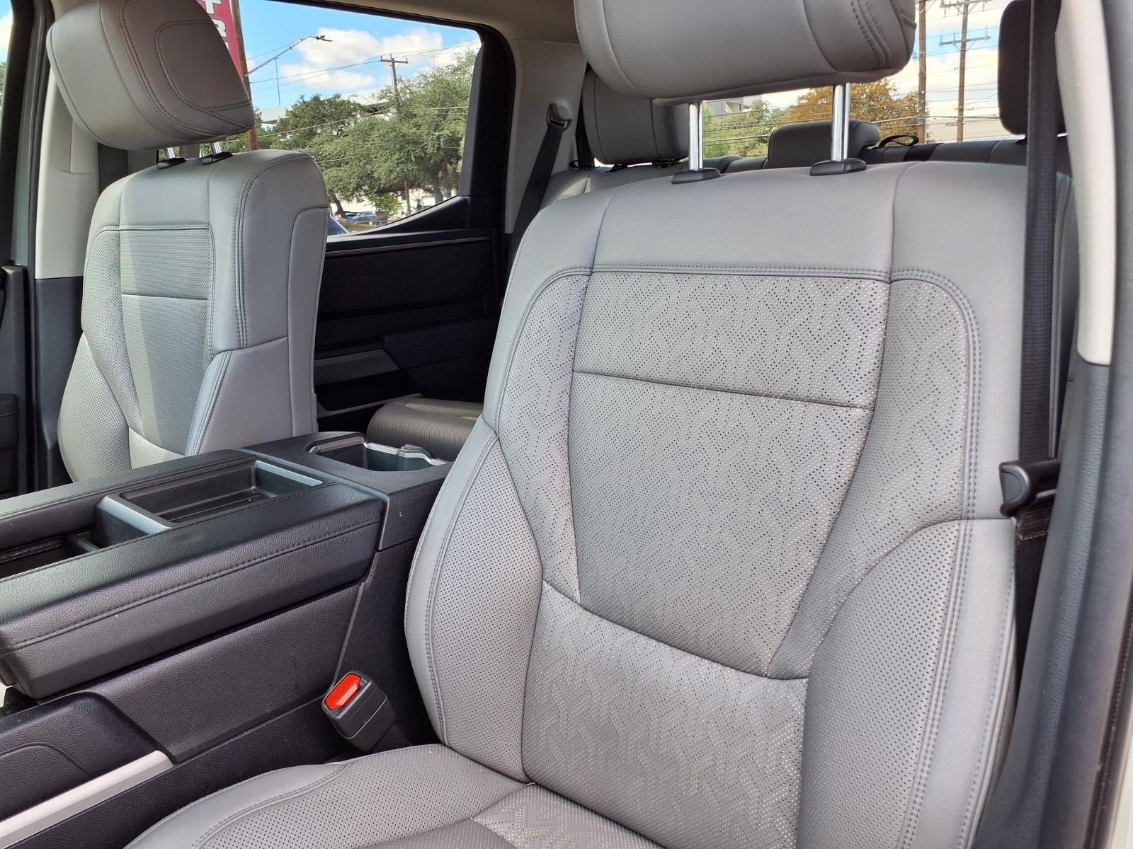 2023 Toyota Tundra 4WD SR5