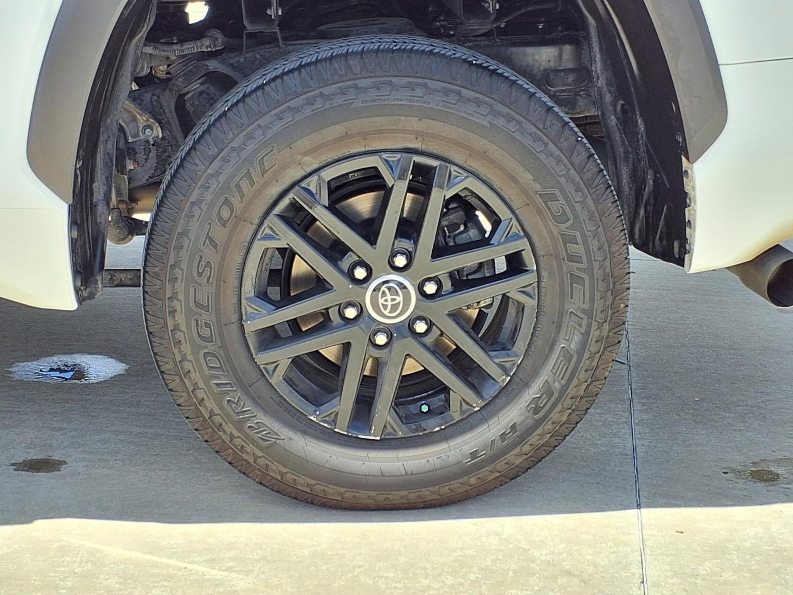 2024 Toyota Tundra 4WD SR5