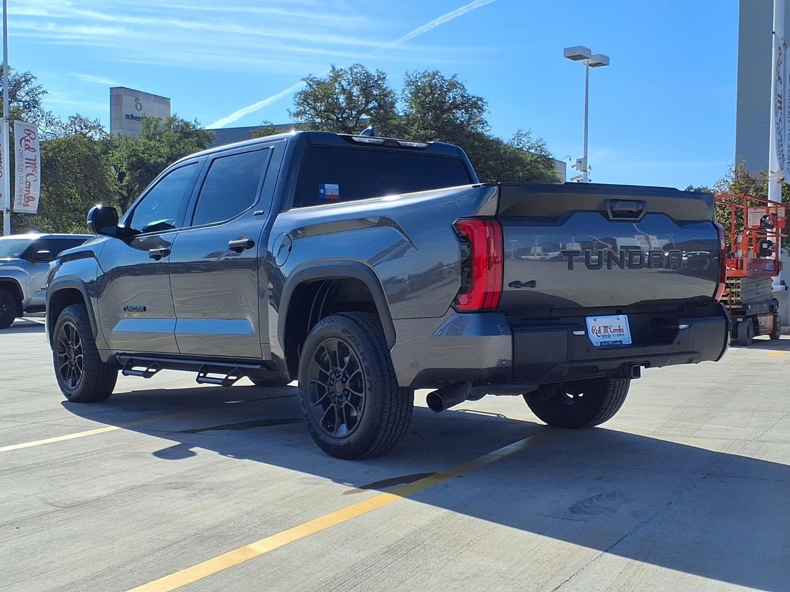 2023 Toyota Tundra 4WD SR5