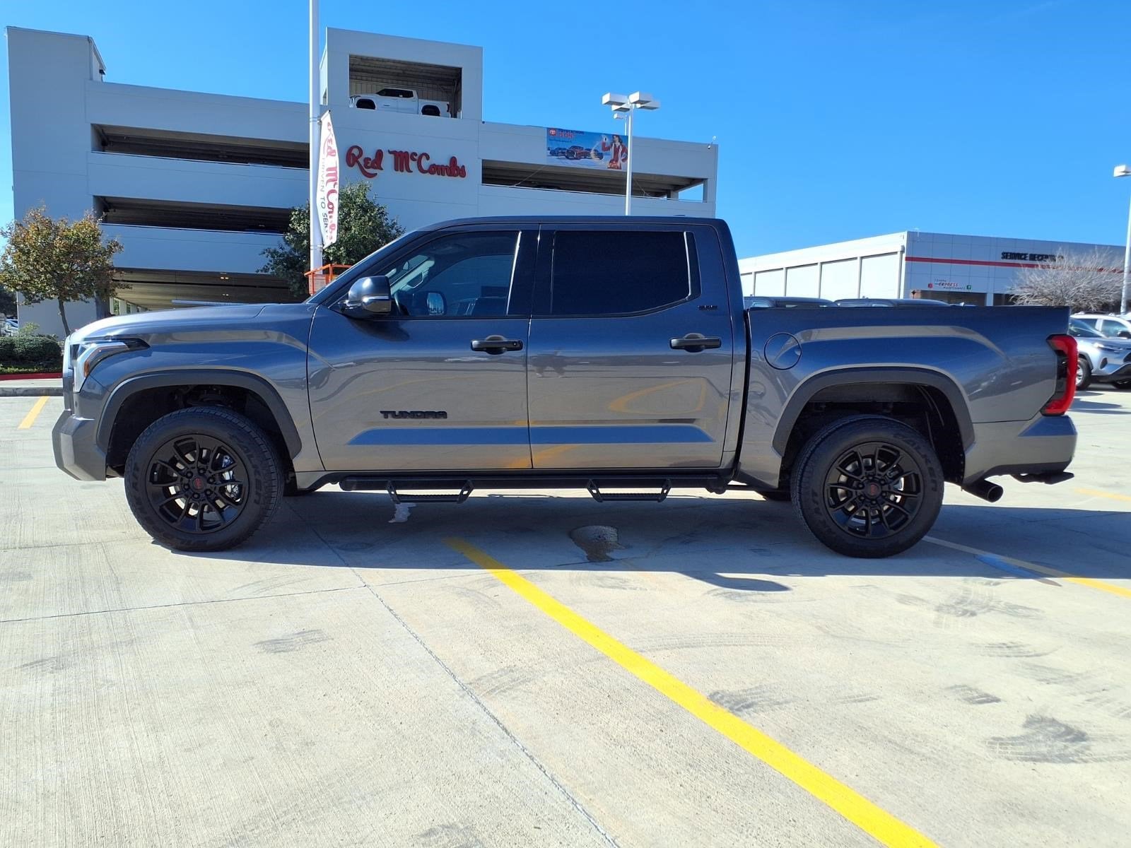 2023 Toyota Tundra 4WD SR5