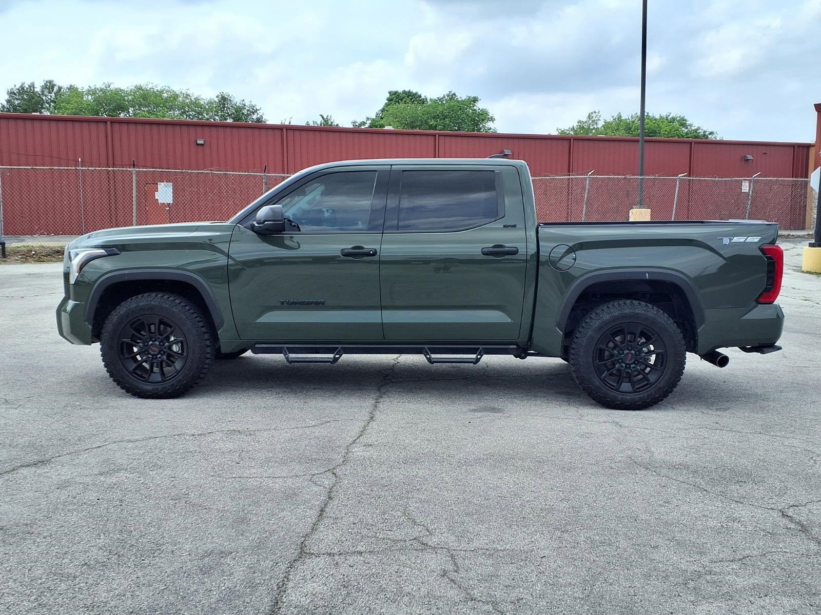 2023 Toyota Tundra 4WD SR5