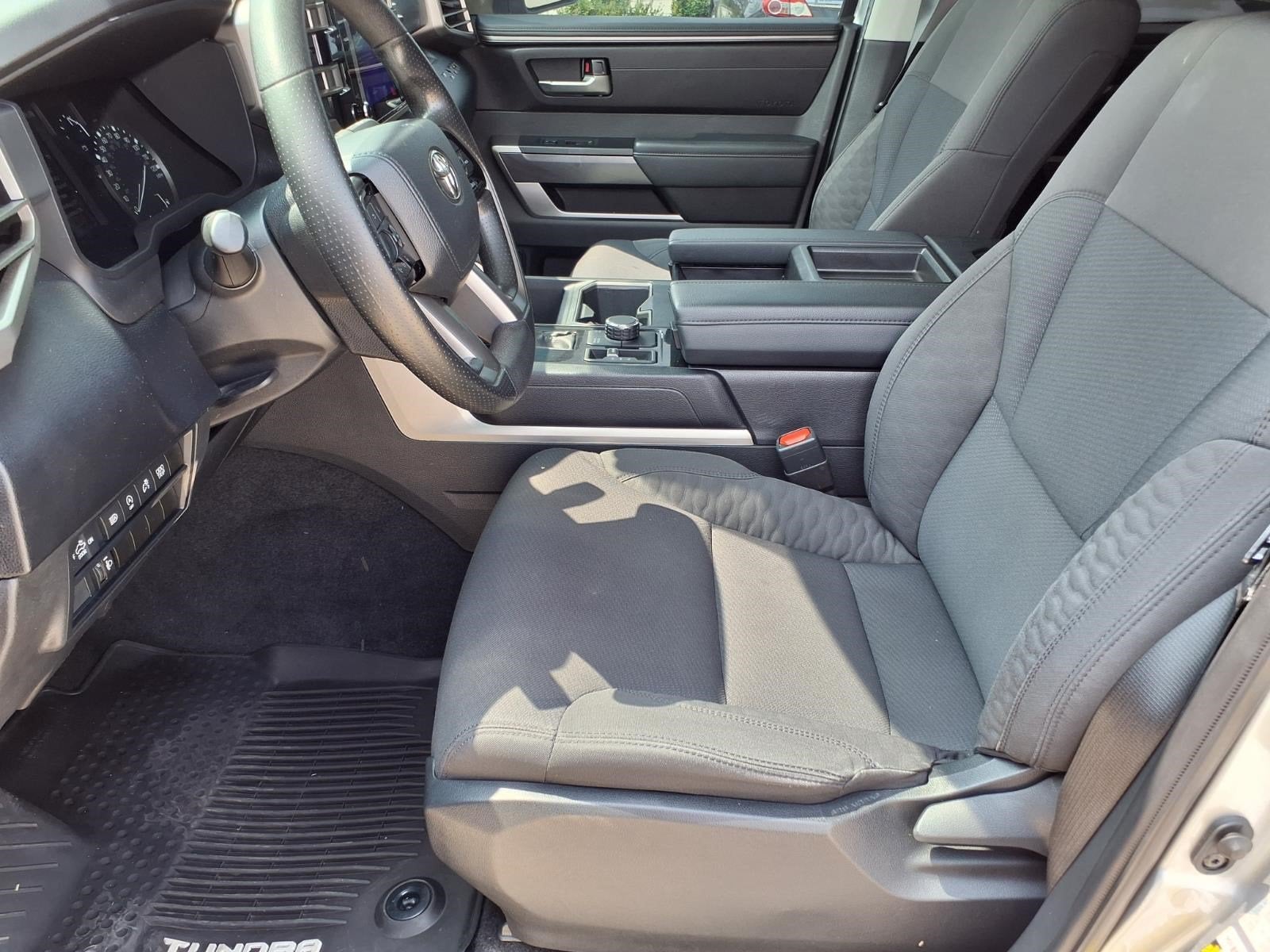 2023 Toyota Tundra 4WD SR5