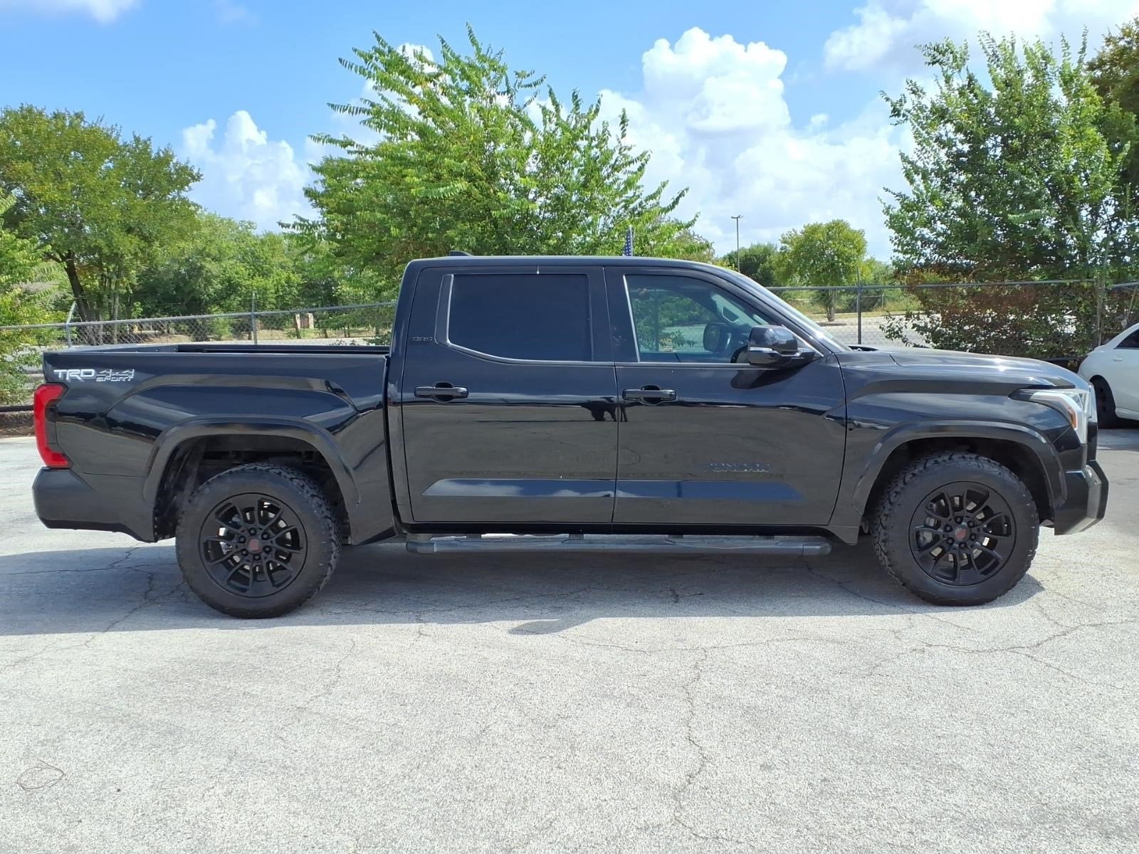 2023 Toyota Tundra 4WD SR5