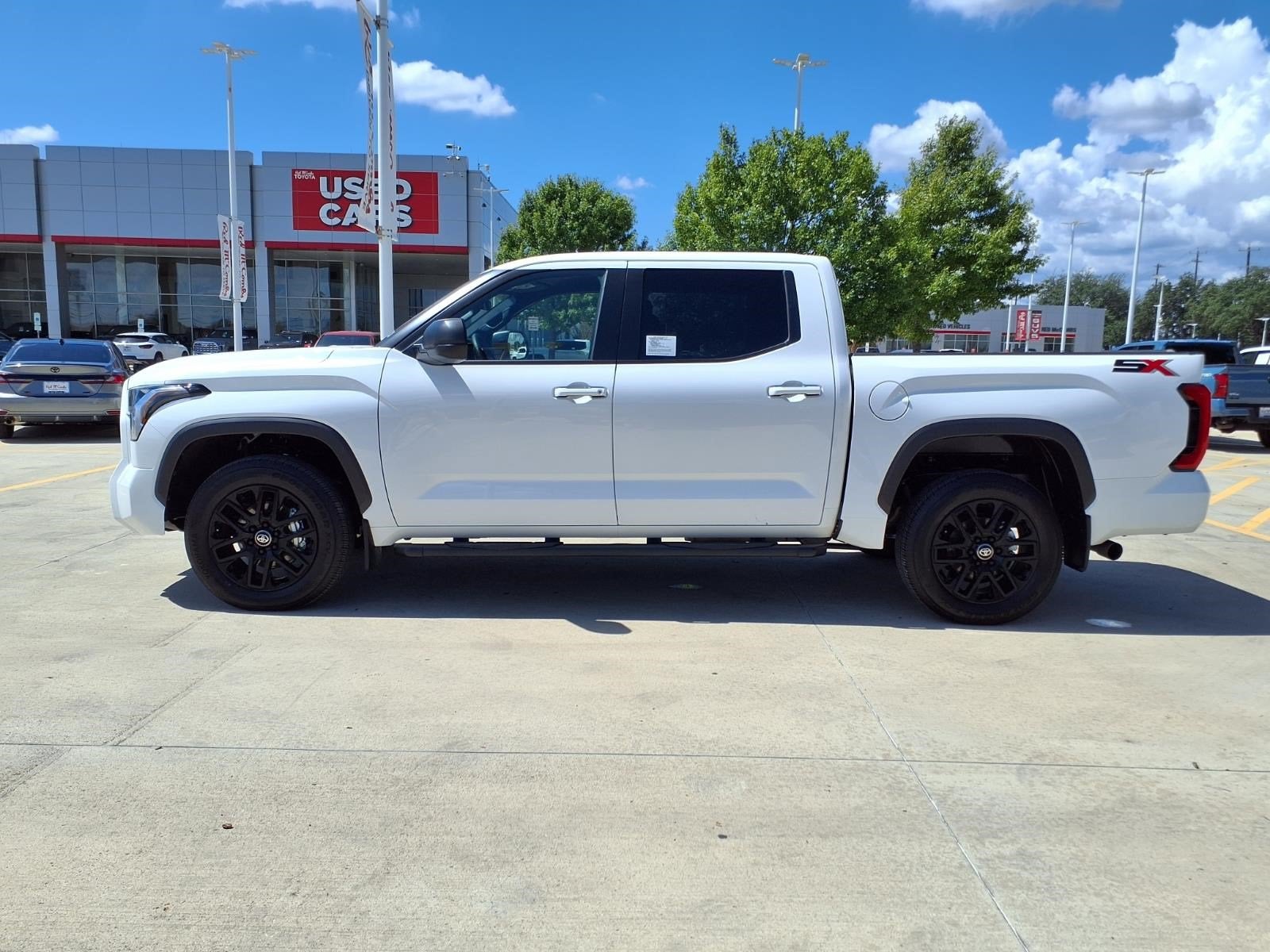 2026 Toyota Tundra 4WD SR5