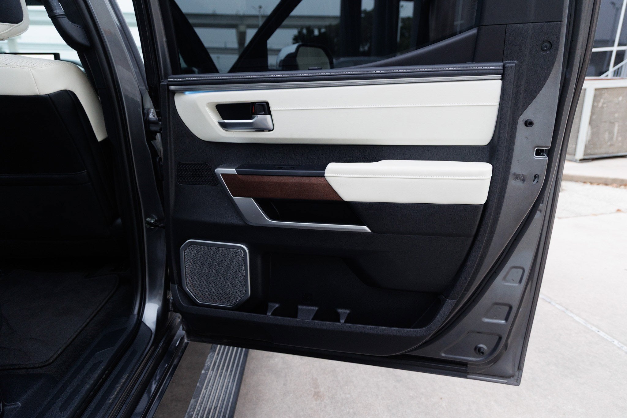 2023 Toyota Tundra 4WD Capstone Hybrid