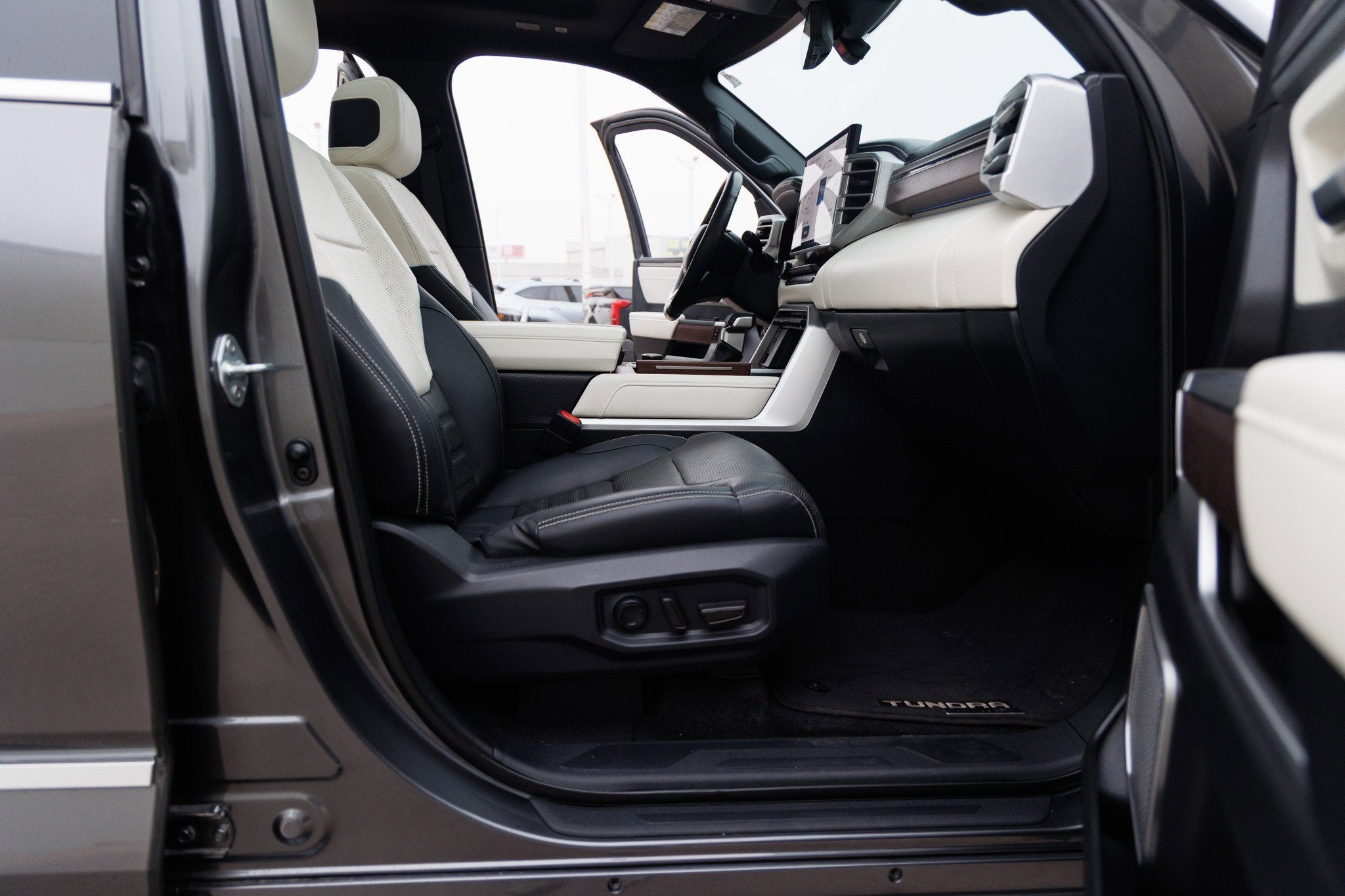 2023 Toyota Tundra 4WD Capstone Hybrid