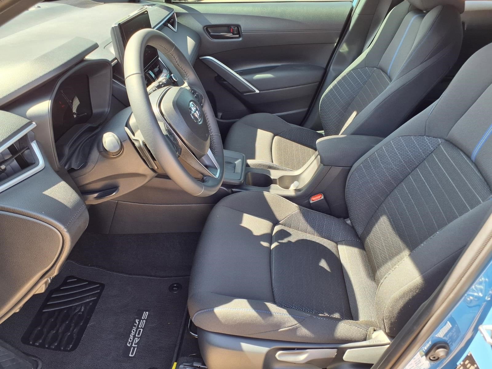 2026 Toyota Corolla Cross Hybrid SE