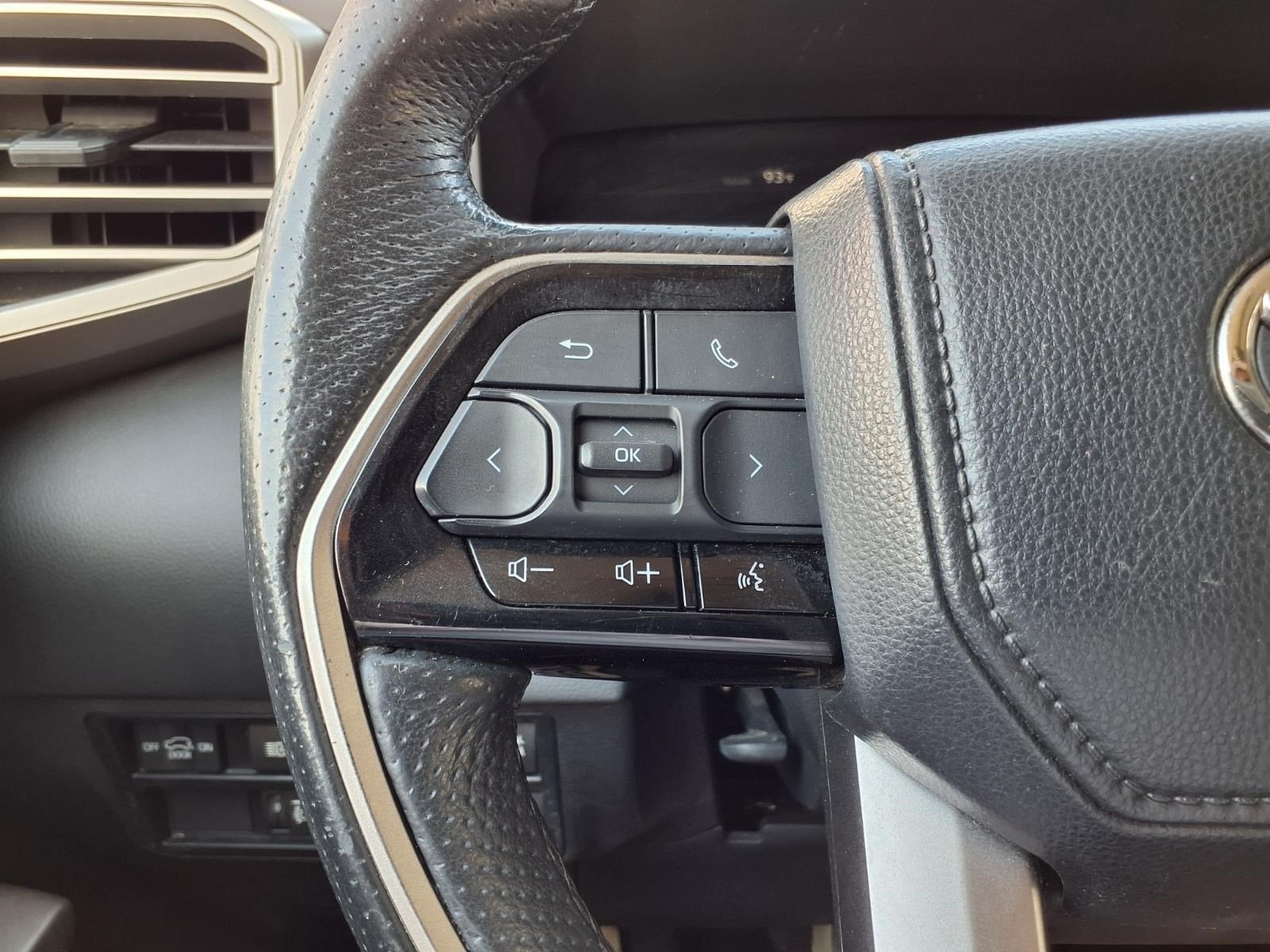 2023 Toyota Sequoia SR5