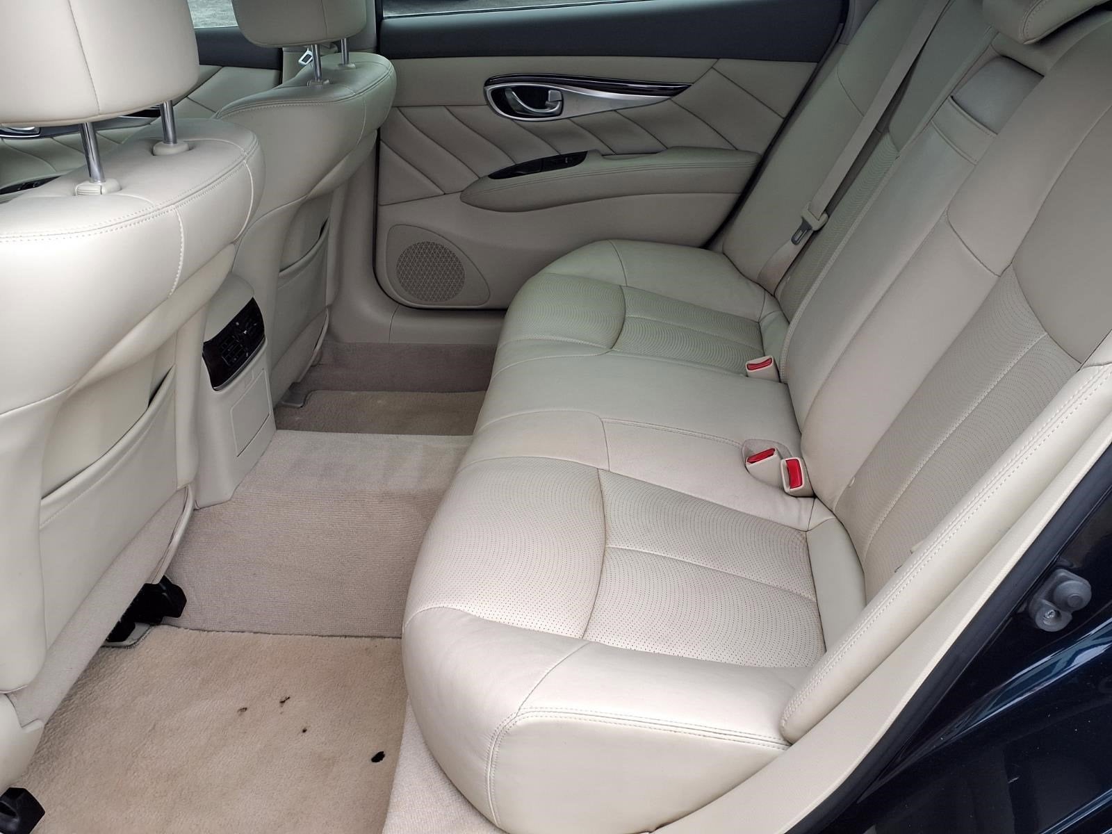 2016 INFINITI Q70L 4DR SDN V6 RWD