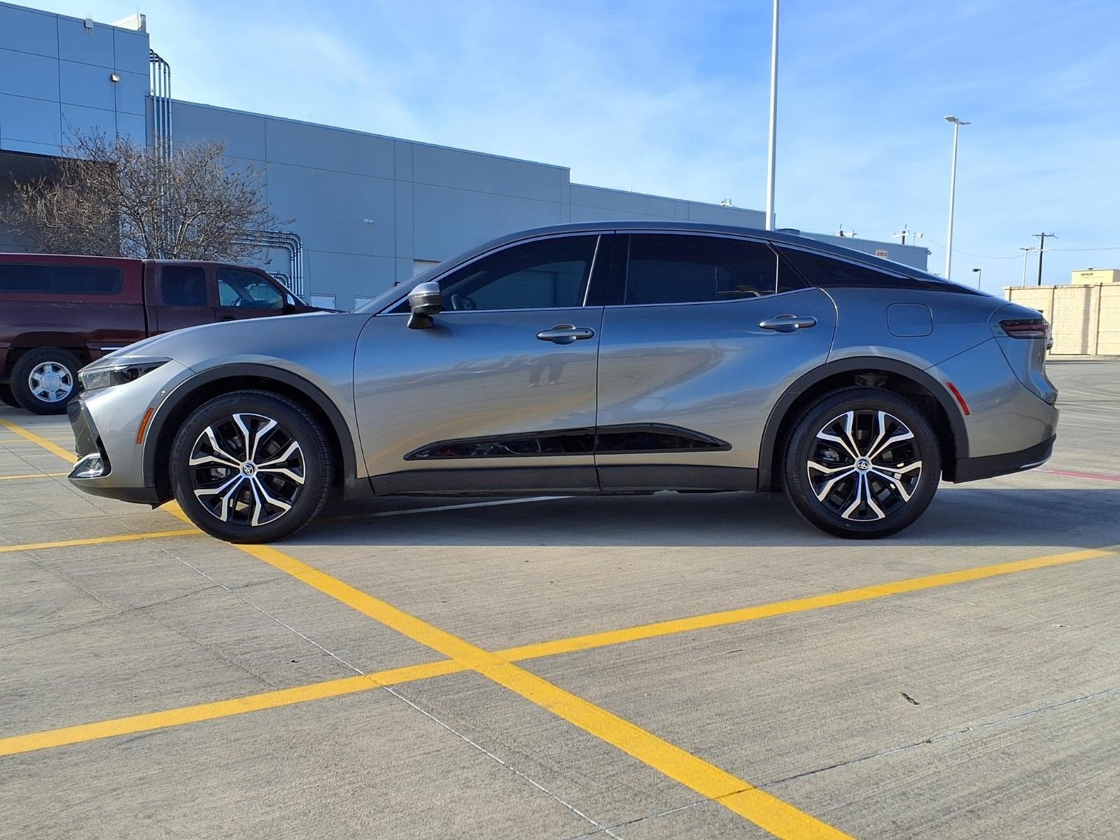 2023 Toyota Crown XLE