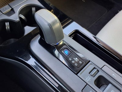 2025 Toyota Prius XLE