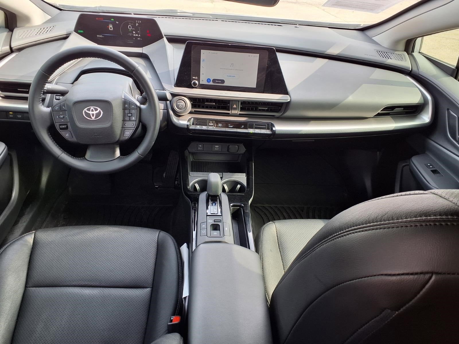 2025 Toyota Prius LE