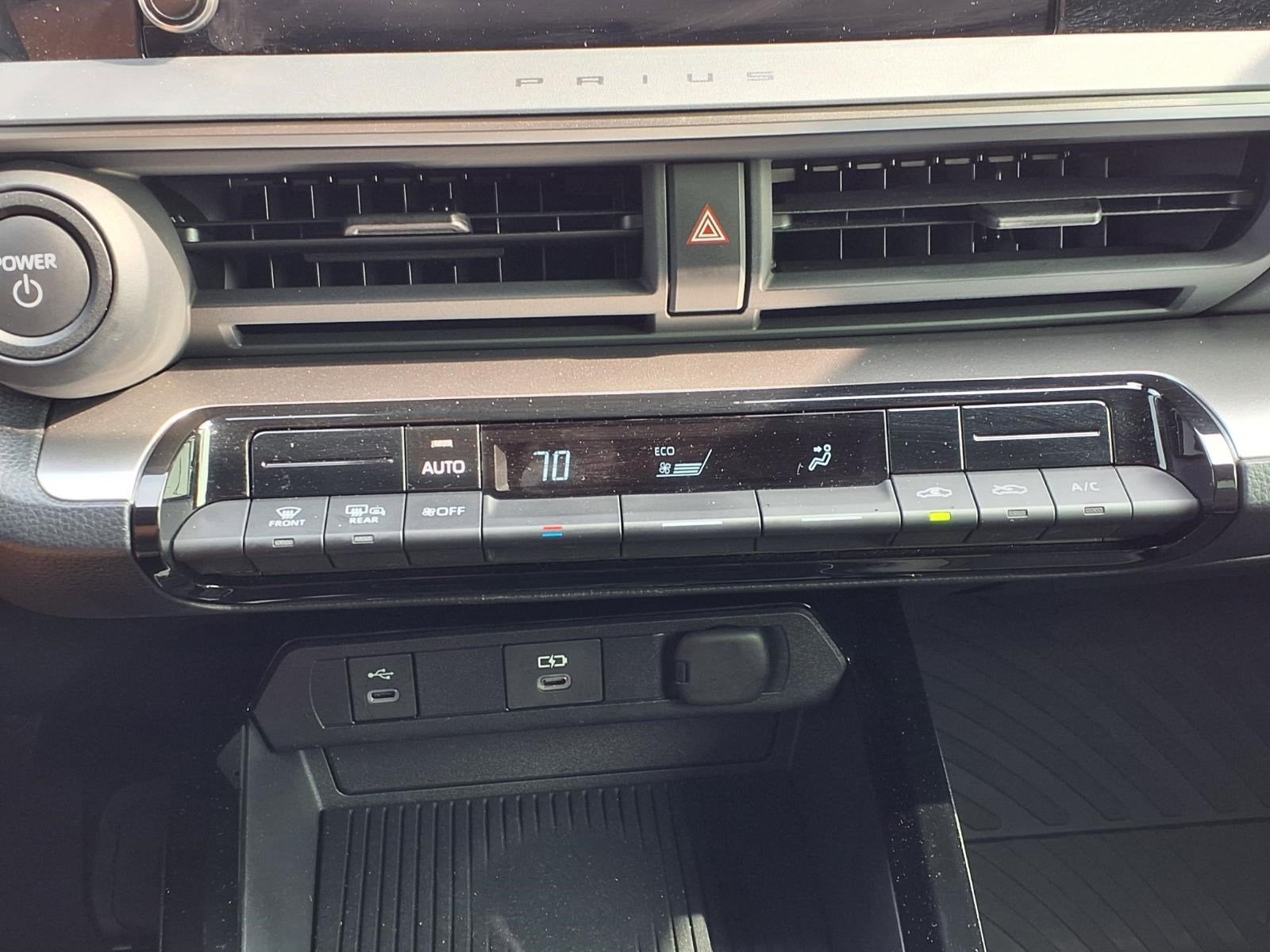 2025 Toyota Prius LE