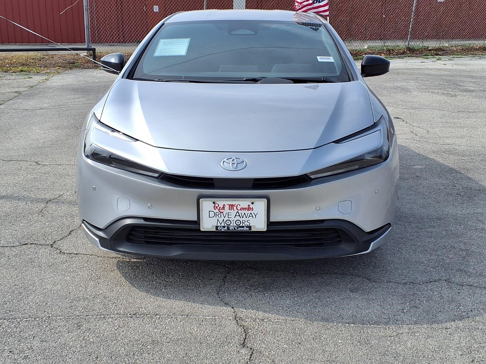 2025 Toyota Prius LE