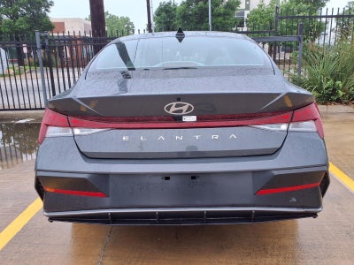 2025 Hyundai Elantra SEL Convenience