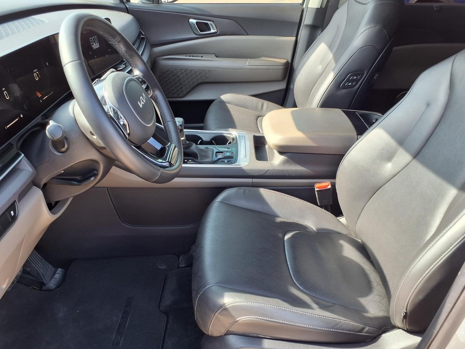 2025 Kia Carnival EX