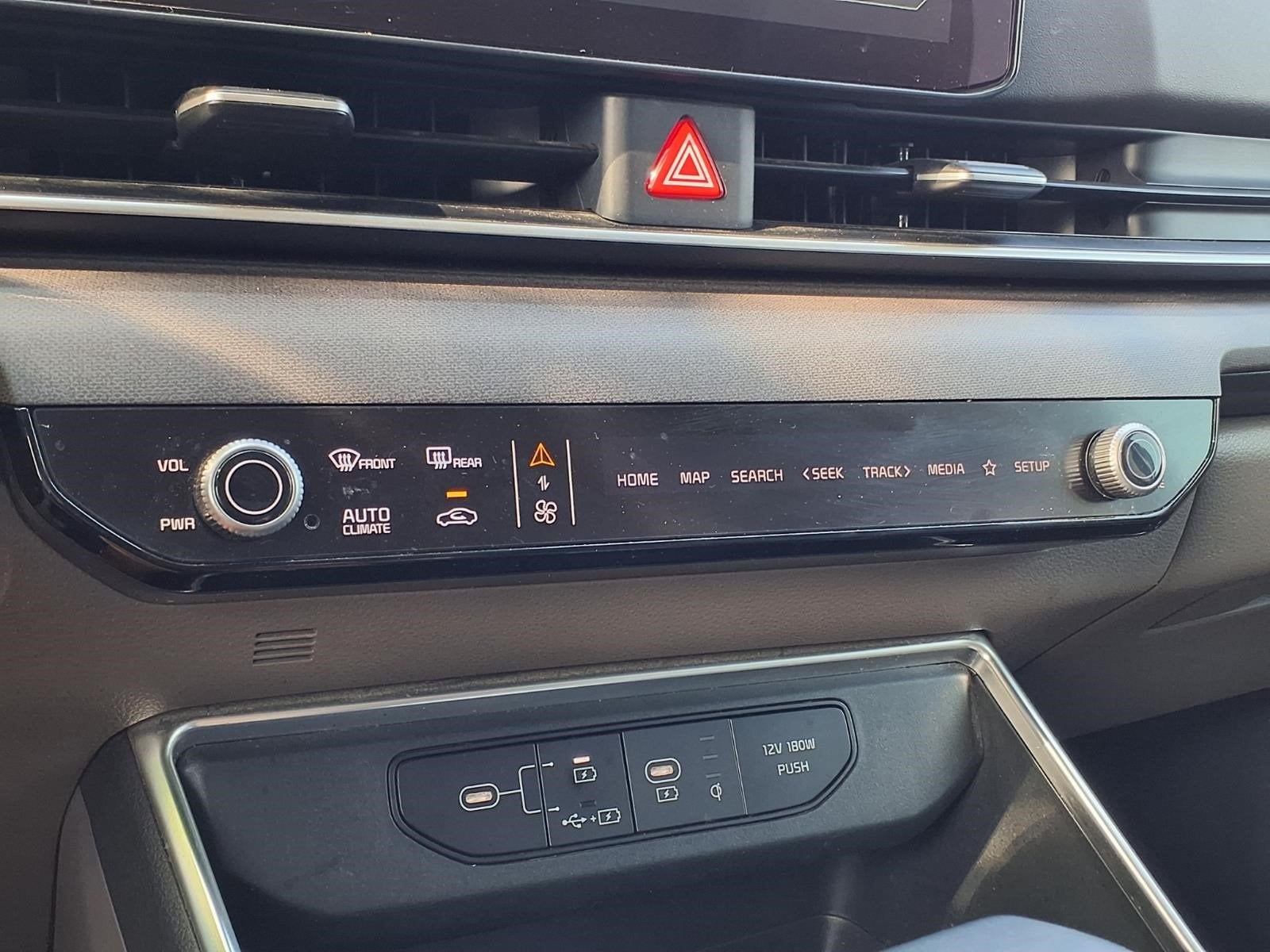 2025 Kia Carnival EX